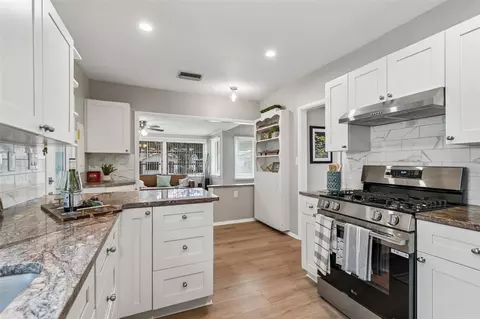 Kitchen - 1004 Washington Ave, Largo, FL 33770 photo 1 of 3