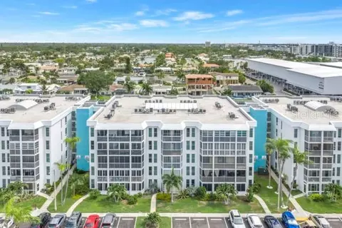4902 38th Way S #509, Saint Petersburg, FL 33711