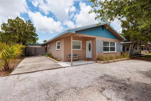 511 74th Ave N, Saint Petersburg, FL 33702