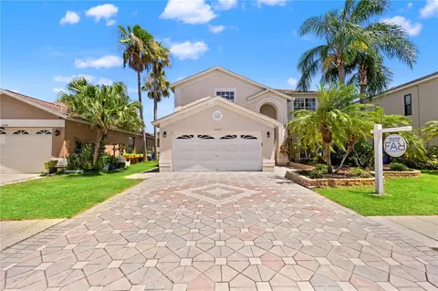 11503 Whispering Hollow Dr, Tampa, FL 33635