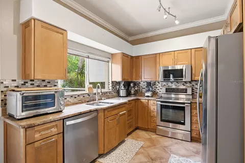 Kitchen - 384 Wingate Cir, Oldsmar, FL 34677 photo 1 of 4