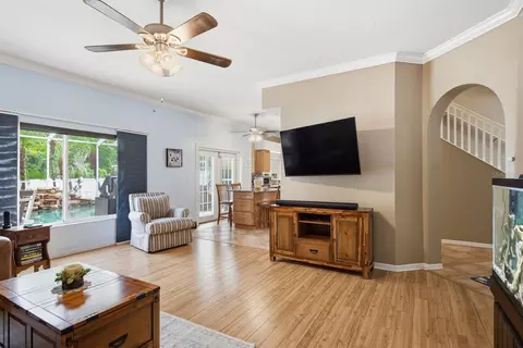 Living - 384 Wingate Cir, Oldsmar, FL 34677 photo 3 of 6