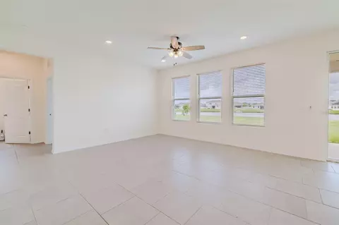 Living - 13090 Brookside Moss Dr, Riverview, FL 33579 photo 2 of 4