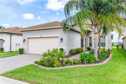 4839 Sevilla Shores Dr, Wimauma, FL 33598