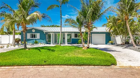 5083 41st St S, Saint Petersburg, FL 33711