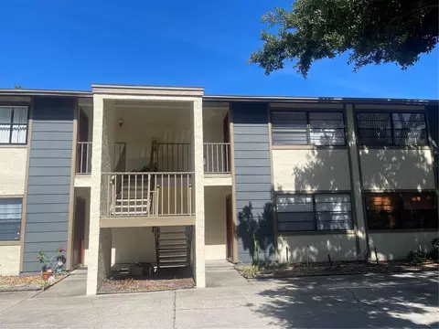4809 S Mound Ave #202, Tampa, FL 33611