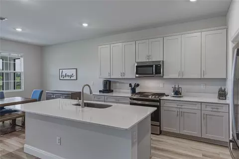Kitchen - 12253 Cattleside Dr, Riverview, FL 33579 photo 3 of 8