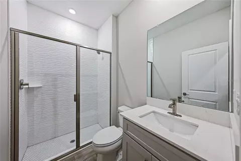Bath - 12253 Cattleside Dr, Riverview, FL 33579 photo 1 of 5