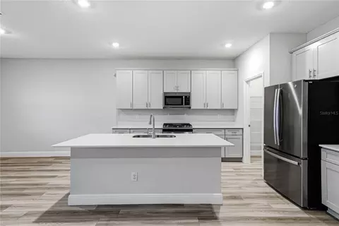 Kitchen - 12253 Cattleside Dr, Riverview, FL 33579 photo 2 of 6