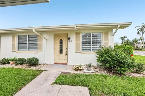 124 Gloucester Blvd #355J, Sun City Center, FL 33573