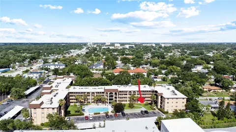 2525 W Bay Dr #D13, Largo, FL 33770