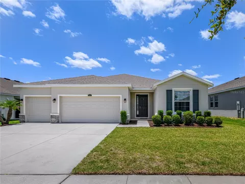 35820 Iron Redding Ct, Zephyrhills, FL 33541
