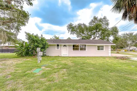 204 7th St SW, Ruskin, FL 33570
