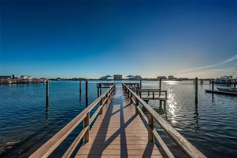 483 E Shore Dr #A4, Clearwater Beach, FL 33767