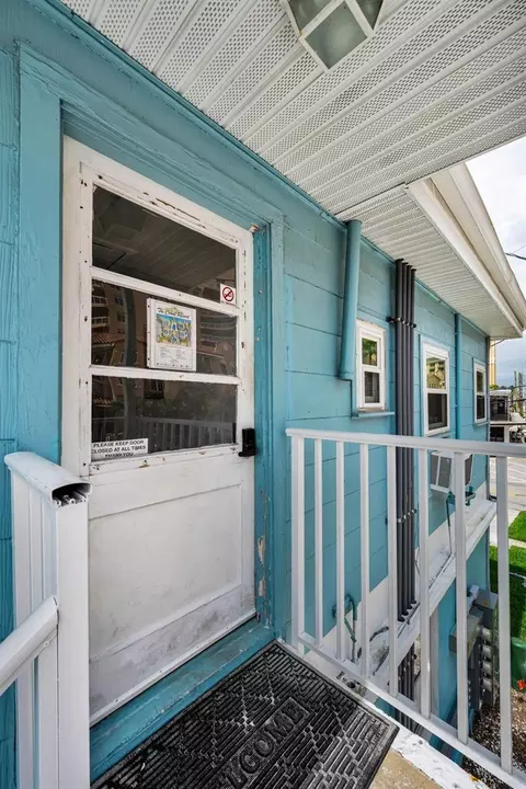 483 E Shore Dr #A4, Clearwater Beach, FL 33767