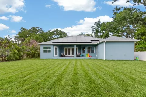 Exterior - 11560 110th Ave, Largo, FL 33778 photo 7 of 11