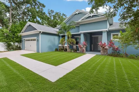 Exterior - 11560 110th Ave, Largo, FL 33778 photo 2 of 11