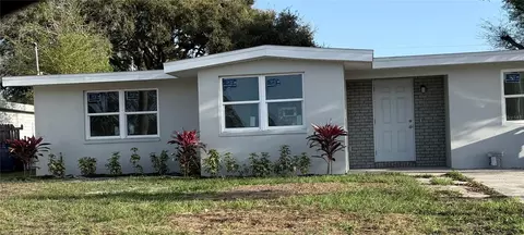2216 E 109th Ave, Tampa, FL 33612