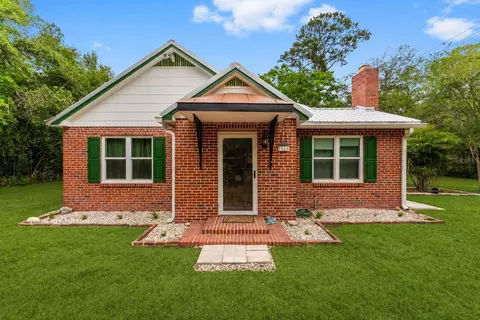 824 NE 9th Ave, Gainesville, FL 32601