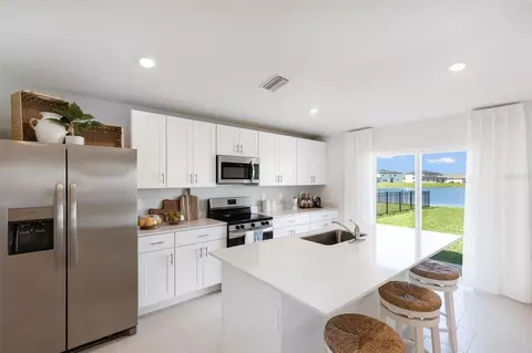 Kitchen - 3534 Ambersweet Xing, Parrish, FL 34219 photo 4 of 8