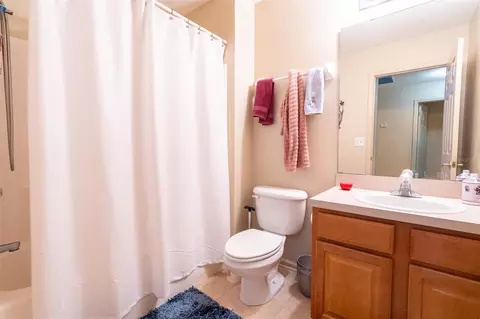 Bath - 332 Wooded Crossing Cir, Saint Augustine, FL 32084 photo 3 of 3