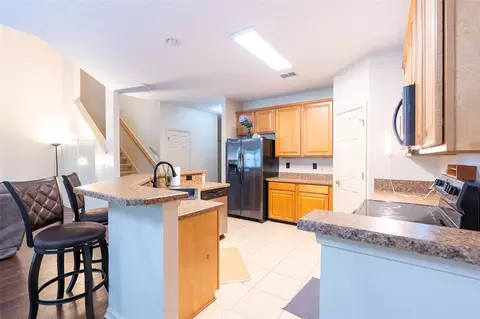 Kitchen - 332 Wooded Crossing Cir, Saint Augustine, FL 32084 photo 3 of 4