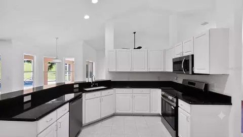 Kitchen - 3325 Indian Trl, Eustis, FL 32726 photo 1 of 2