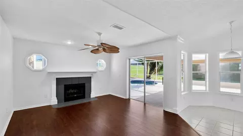 Living - 3325 Indian Trl, Eustis, FL 32726 photo 3 of 3