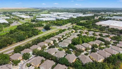 View/Area - 6754 Eagle Feather Dr, Riverview, FL 33578 photo 2 of 9