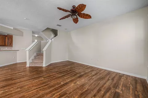 Living - 6754 Eagle Feather Dr, Riverview, FL 33578 photo 4 of 9