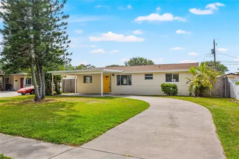 5624 63rd St N, Saint Petersburg, FL 33709
