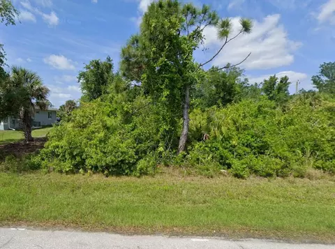 6183 Bennington St, Englewood, FL 34224