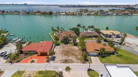620 59th Ave, Saint Pete Beach, FL 33706