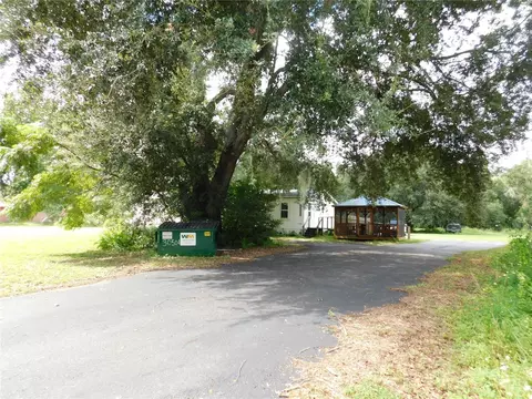 30501 Clearview Dr, Wesley Chapel, FL 33545