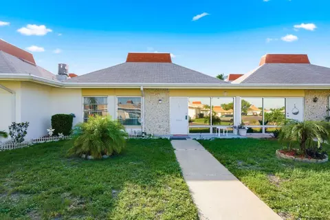 4344 Tahitian Gardens Cir #B, Holiday, FL 34691