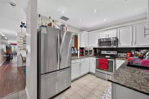 Kitchen - 10818 Brickside Ct, Riverview, FL 33579 photo 2 of 5