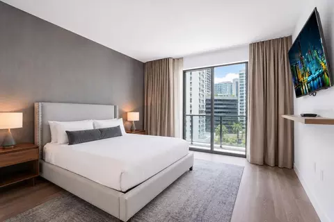 229 SW 9th St #406, Miami, FL 33130