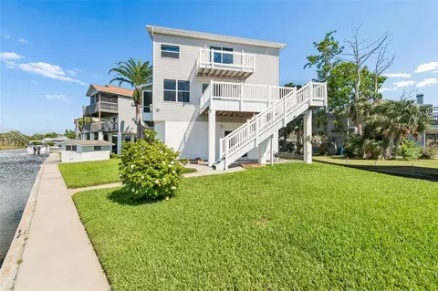 Exterior - 5247 Tropical Pt, Weeki Wachee, FL 34607 photo 17 of 19