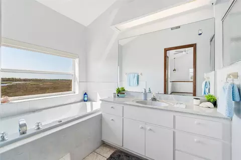 Bath - 5247 Tropical Pt, Weeki Wachee, FL 34607 photo 3 of 5