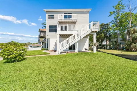 Exterior - 5247 Tropical Pt, Weeki Wachee, FL 34607 photo 16 of 19