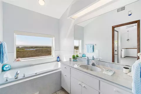 Bath - 5247 Tropical Pt, Weeki Wachee, FL 34607 photo 4 of 5