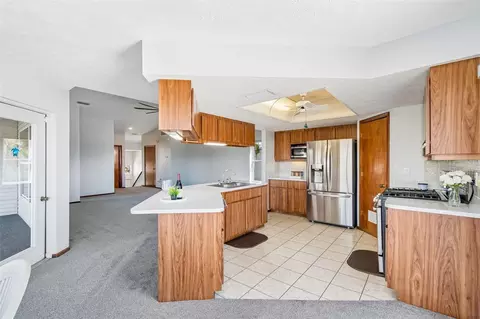 Kitchen - 5247 Tropical Pt, Weeki Wachee, FL 34607 photo 5 of 10