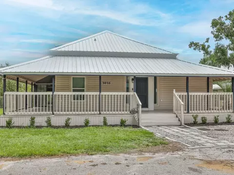 3016 N Maryland Ave, Plant City, FL 33563