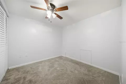 Bedroom - 11410 Thomas Rd, Seffner, FL 33584 photo 4 of 7