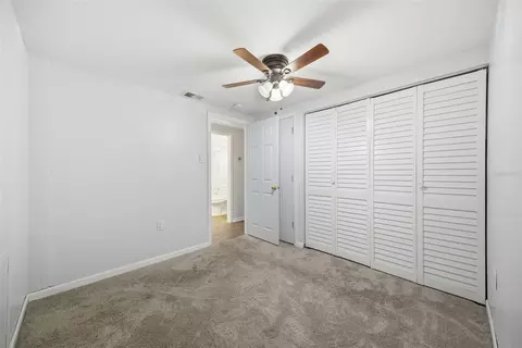 Bedroom - 11410 Thomas Rd, Seffner, FL 33584 photo 5 of 7