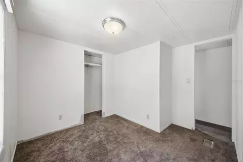 Bedroom - 11410 Thomas Rd, Seffner, FL 33584 photo 6 of 7