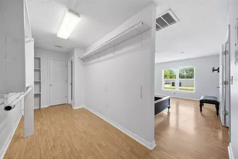 Entry Way - 11410 Thomas Rd, Seffner, FL 33584 photo 1 of 2