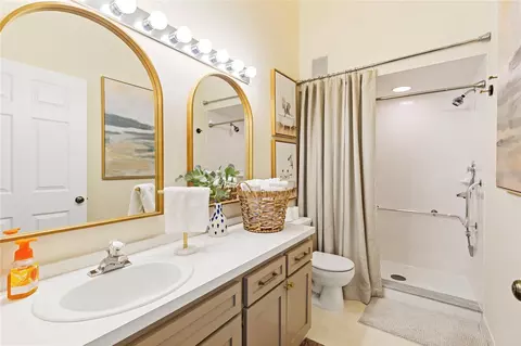 Bath - 2209 Utopian Dr E #307, Clearwater, FL 33763 photo 1 of 4