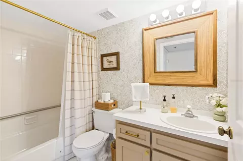 Bath - 2209 Utopian Dr E #307, Clearwater, FL 33763 photo 3 of 4