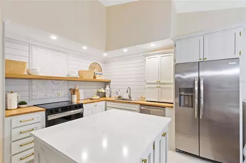 Kitchen - 2209 Utopian Dr E #307, Clearwater, FL 33763 photo 3 of 4